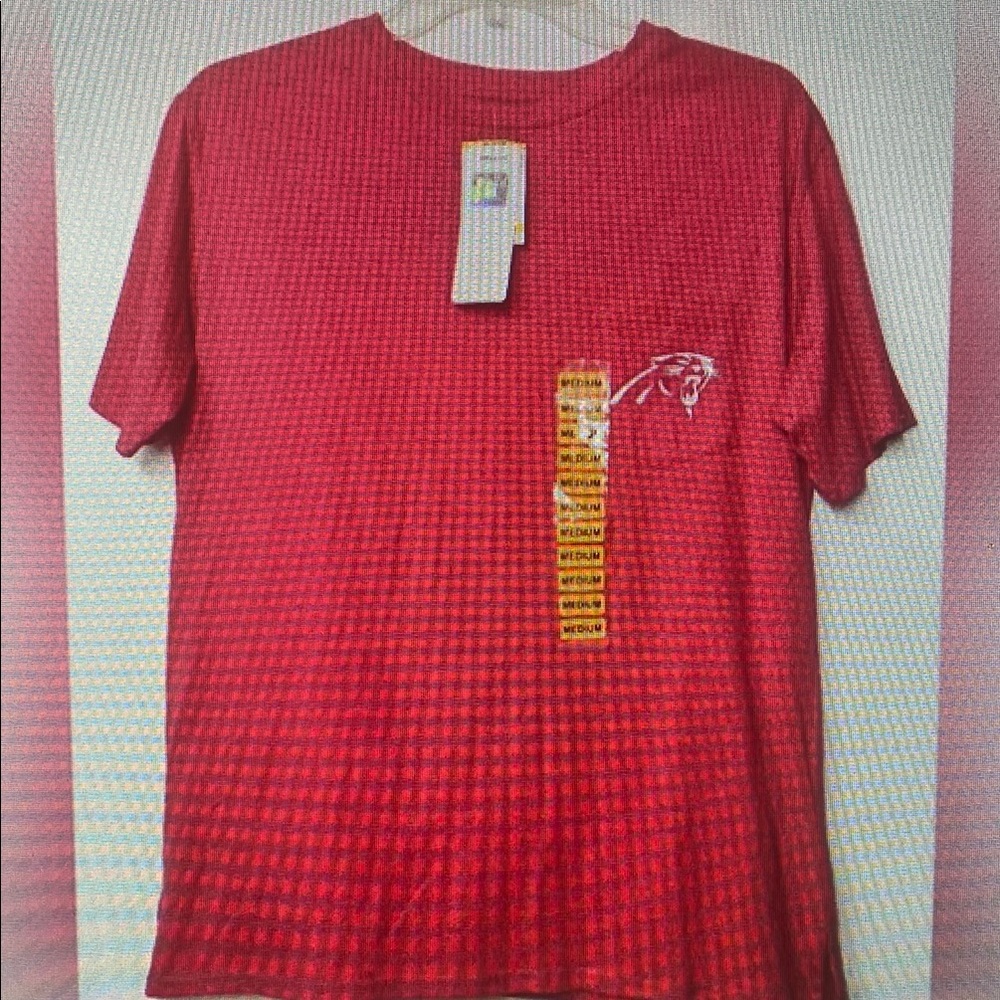 NWT Womens NFL Carolina Panthers tee size .M